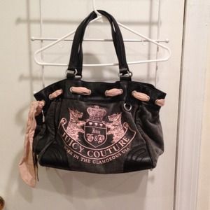 Juicy Couture purse ! 💕