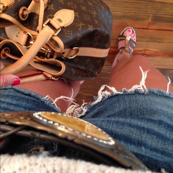 Hollister Jeans Distressed Denim Cutoffs
