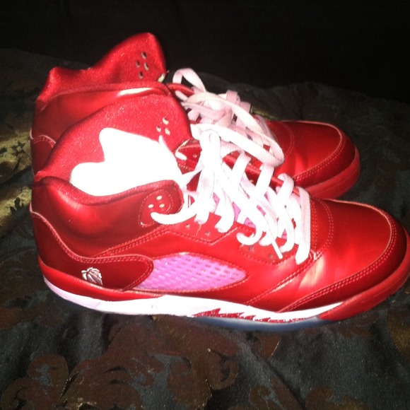2013 Valentines Day Jordans Retro 5 Sz 7Y