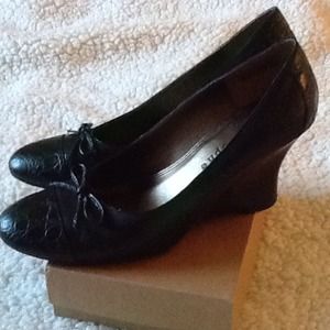 Black leather Apostrophe wedges REDUCED