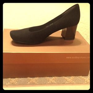 Audley black suede