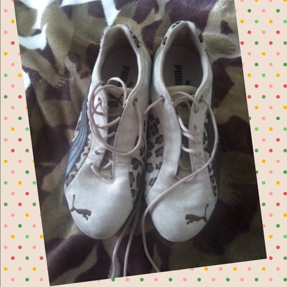 Pumas & Toms Bundle *Reserved*
