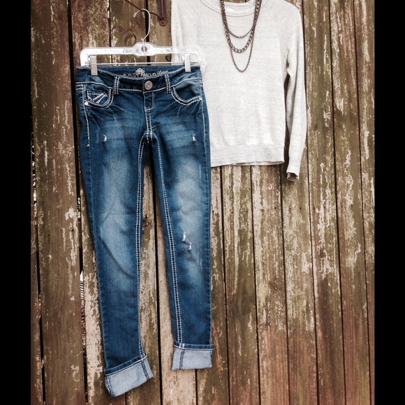 Almost Famous Denim - Almost Famous skinny jeans size 1 💕