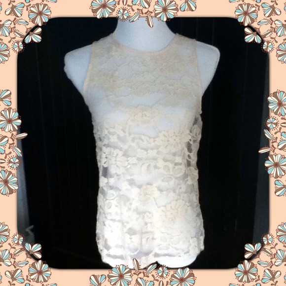 ๐BB Dakota Lace Front Sheer Back Tank - Picture 2 of 4