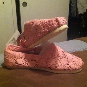 TOMS outlet shoes