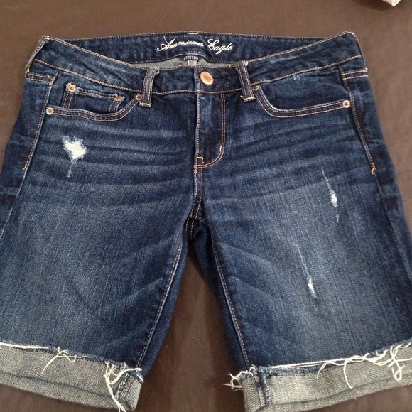 American Eagle bermuda shorts