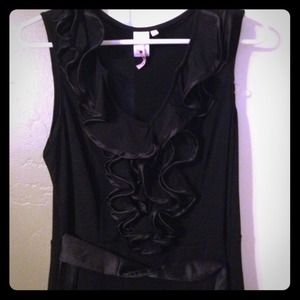 🚫Ruffled little black dress with satin tie NWOT