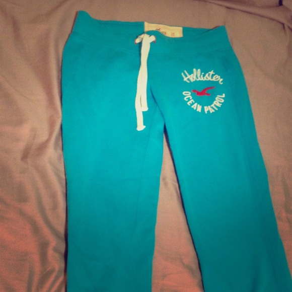 Hollister Sweats