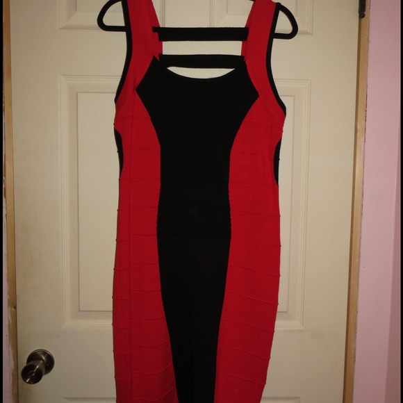🚫SOLD🚫 Red and Black Forever 21 Plus Dress