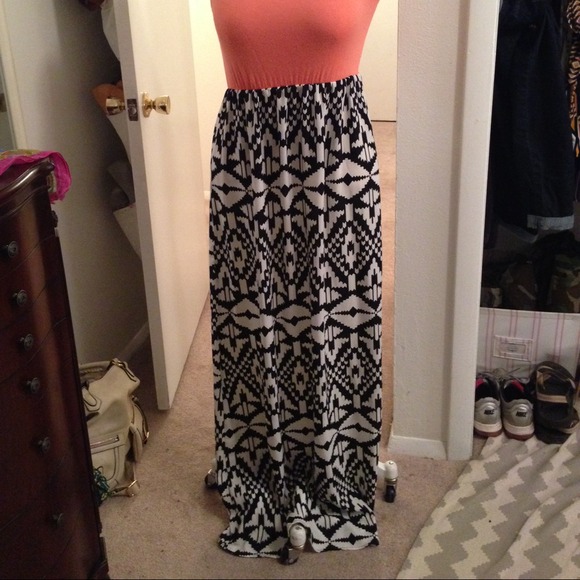 Coral Topped Ikat Dress - Picture 2 of 4