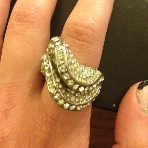 Host Pick! Curved Crystal Cocktail Ring - Picture 2 of 4