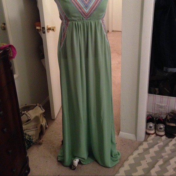Must go by Friday: Native American Inspired Maxi - Picture 2 of 4