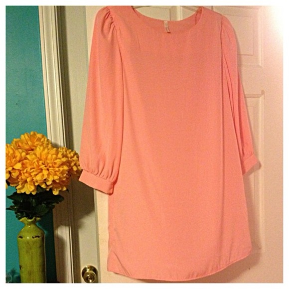 Dresses & Skirts - Gorgeous Baby Pink Shift Dress