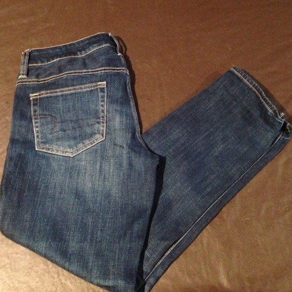 American Eagle slouchy jeans (capris)
