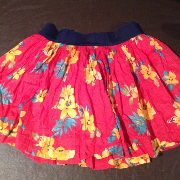 Hollister skirt