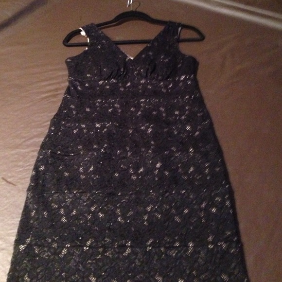 Fitting black lace dress