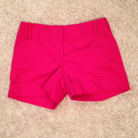 💰 Dressy Fuchsia Shorts NWOT