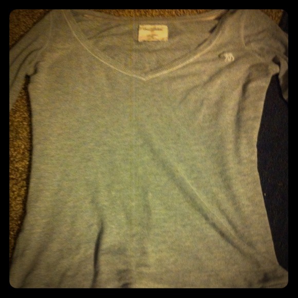 Abercrombie gray long sleeve shirt