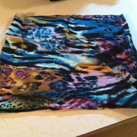 💙Body Central Turquoise Cheetah Print Skirt! 💙