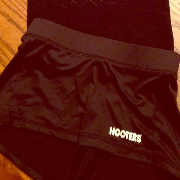 🚫SOLD🚫 Hooters shorts, socks, and pouch bundle.