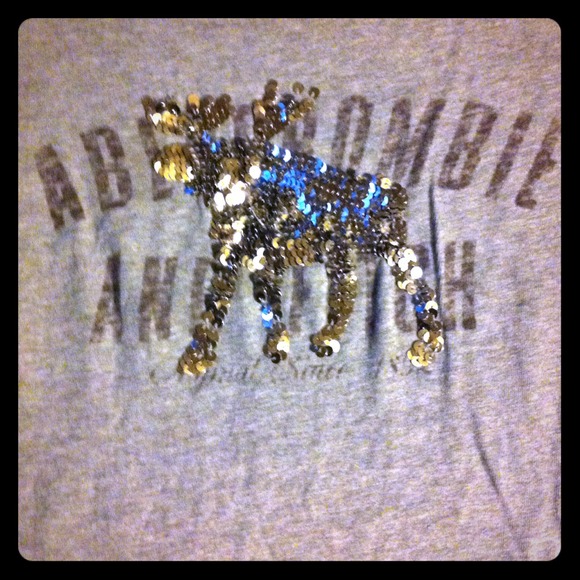 Abercrombie and Fitch moose t-shirt