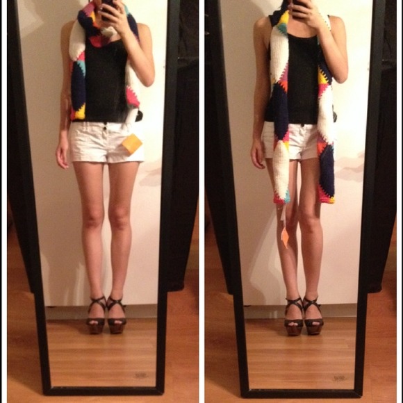 🚫Sold🚫Brand New Kate Spade Scarf 56% Off - Picture 2 of 4