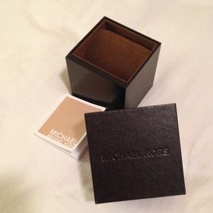 Michael Kors Watch Box