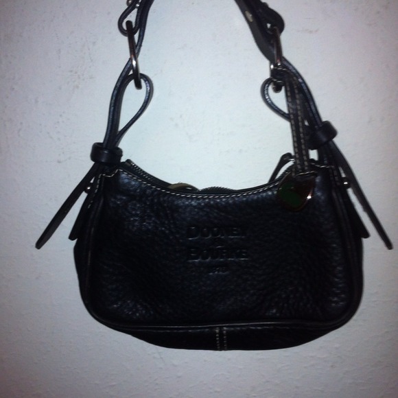 Dooney & Bourke small black purse