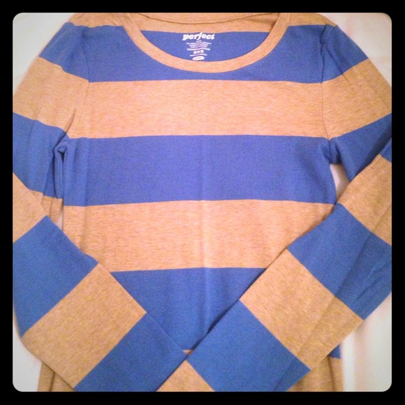 Old Navy long sleeved top