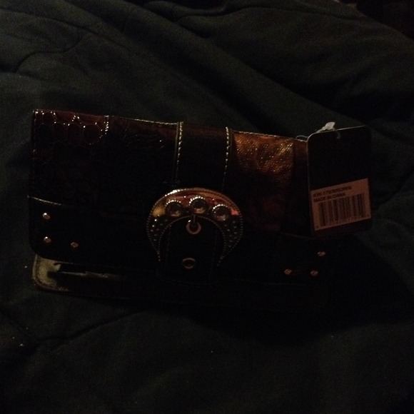 Tri fold wallet by G