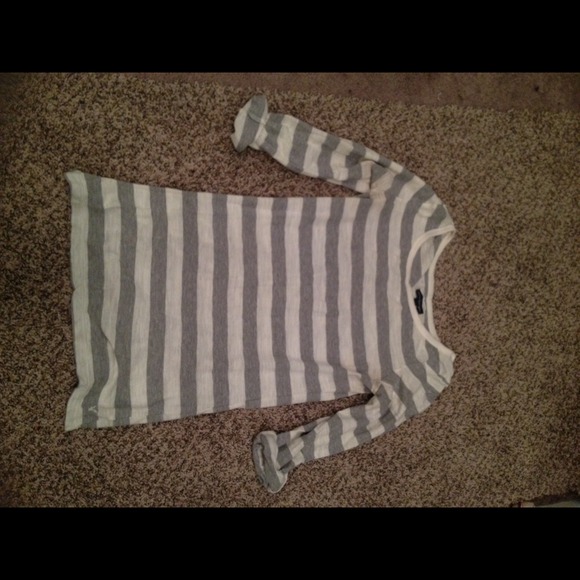 American eagle 3/4 sleeve shirt - Picture 2 of 3