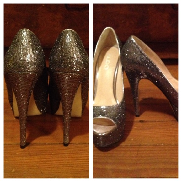 ALDO Berthina glitter peep toe platforms, size 8 - Picture 3 of 4