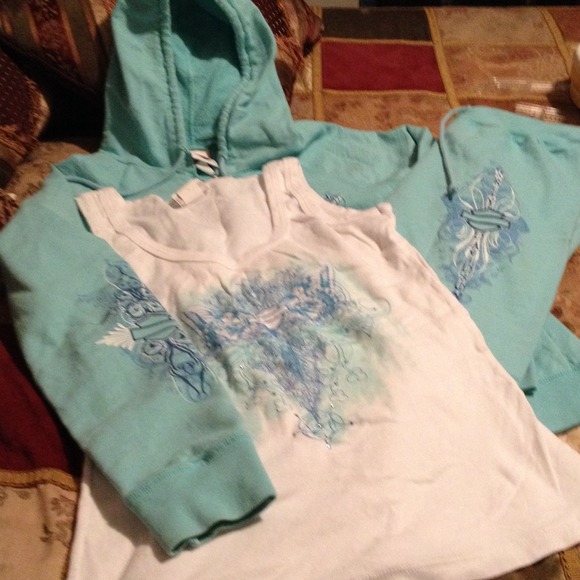 Light blue sweatsuit by Harley with matching tank!