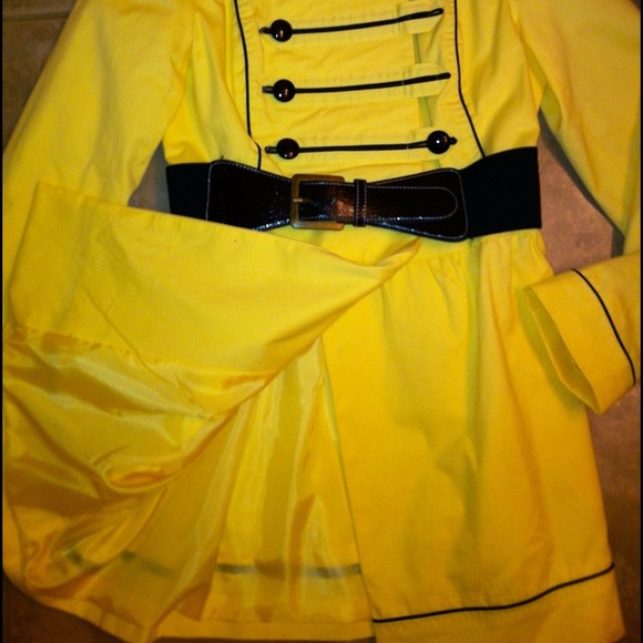 SOLD!! Yellow Sailor Coat - Picture 3 of 3