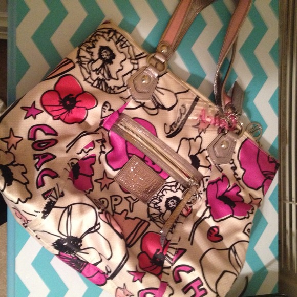 ***SOLD ON EBAY*** Authentic Coach handbag