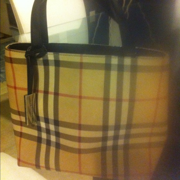 SOLD: Authentic Burberry Tote