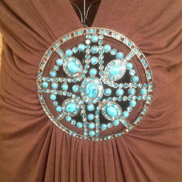 Top with center cluster of crystals - Picture 2 of 2