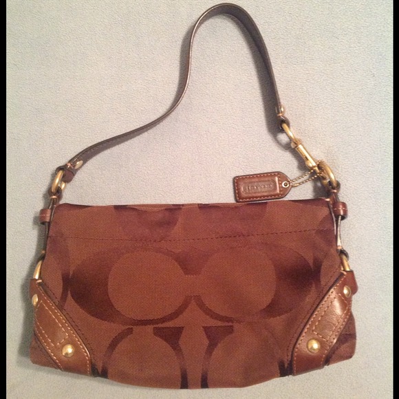 Authentic Coach bag - Picture 1 of 4