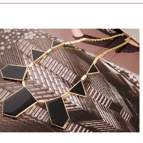 Black & Gold Sweater Chain Necklace
Accessory