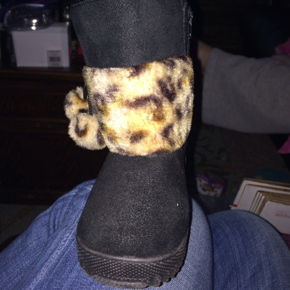 RESERVED Black with leopard faux fur toddler boot - Picture 4 of 4