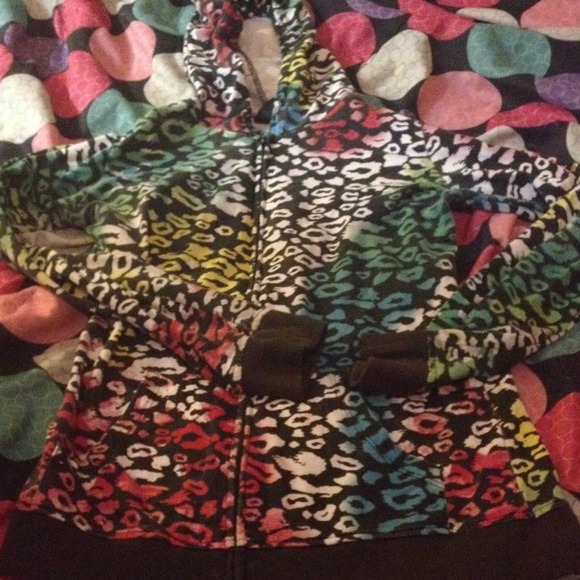 Rainbow leopard hoodie - Picture 2 of 2