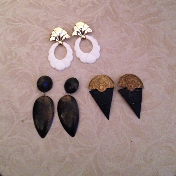 Earring Bundle!! All 3 or will separate!! - Picture 1 of 1