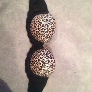 BUNDLE VS BRA REAL TECHIQUES BRUSH AND MAC COVERUP