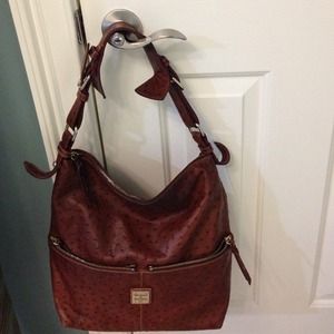 Authentic Dooney & Bourke 1975, great condition.
