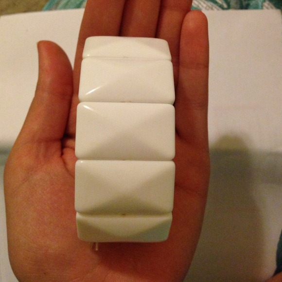 Bracelet - Picture 3 of 3