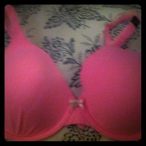 ⚠️SOLD⚠️🎀VS🎀 Body by Victoria in Pink.