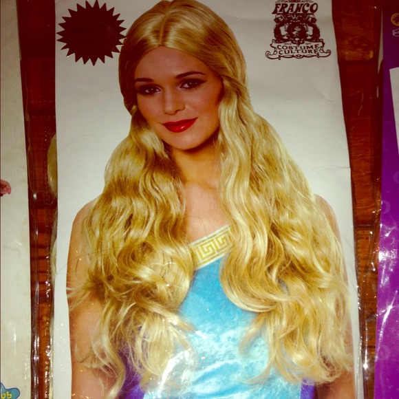 Reserved! NWT Blonde Goddess Wig