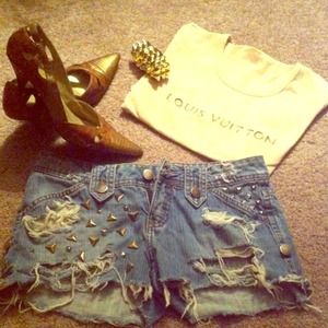 LOuis Vuitton Beige short sleeve Top.