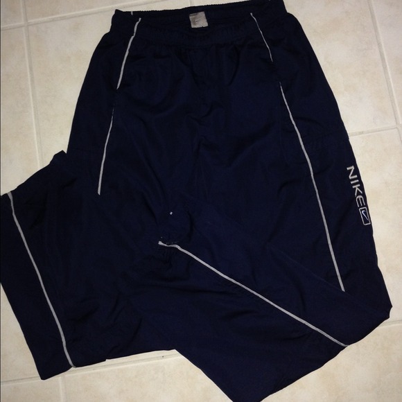 SOLD Men's Nike jogging pants