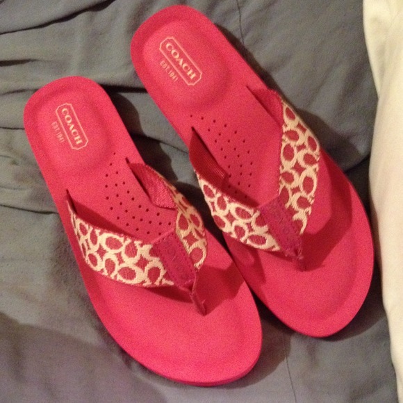 Coach flip flops!!